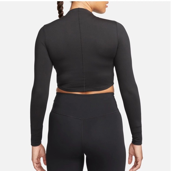 NWT Nike Women's One Dri-FIT Luxe Long Sleeve Cropped Top Size XL Black - Picture 3 of 6